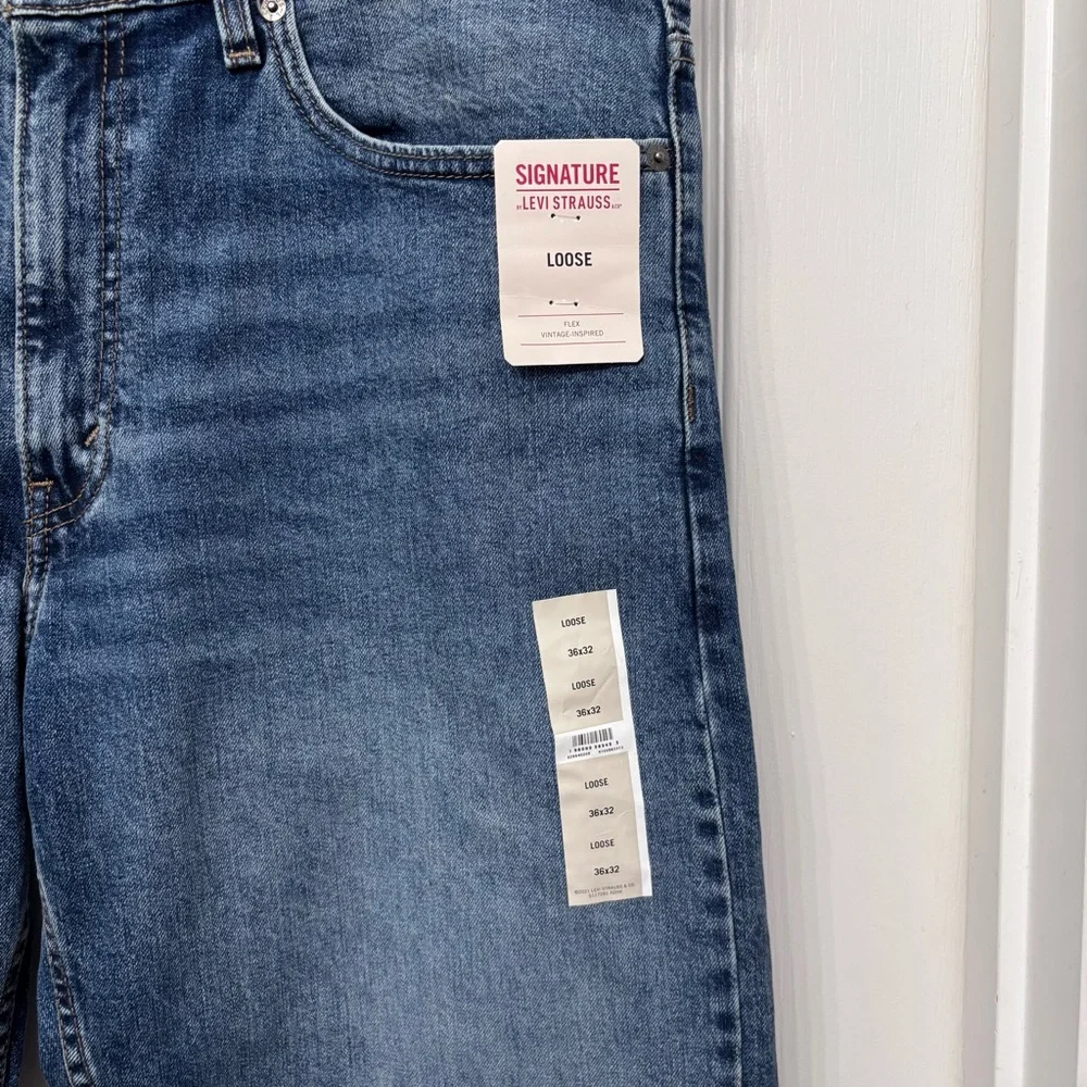 Medium Wash Loose Jeans | Levi’s Signature W36 L32 - Picture 5 of 13